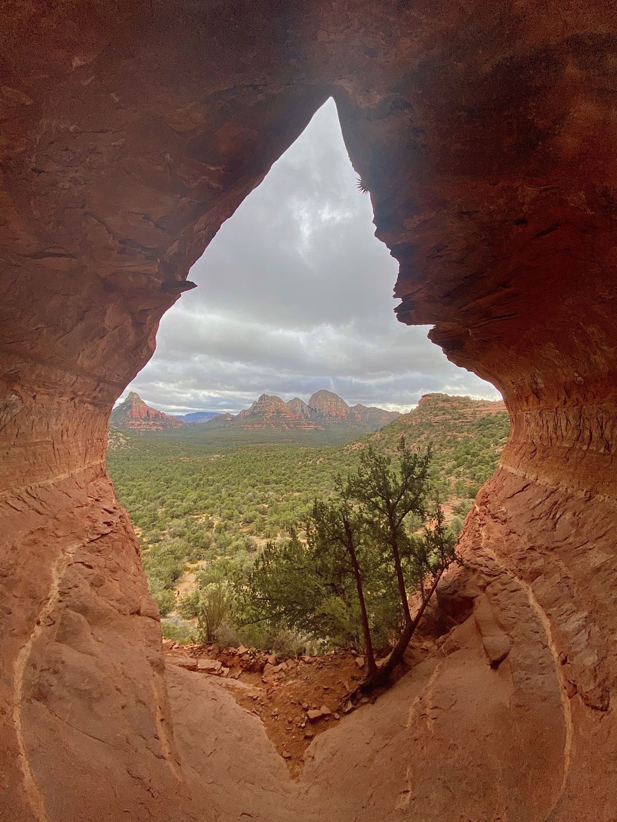 How To Hike The Birthing Cave The Champagne Toast Travelers